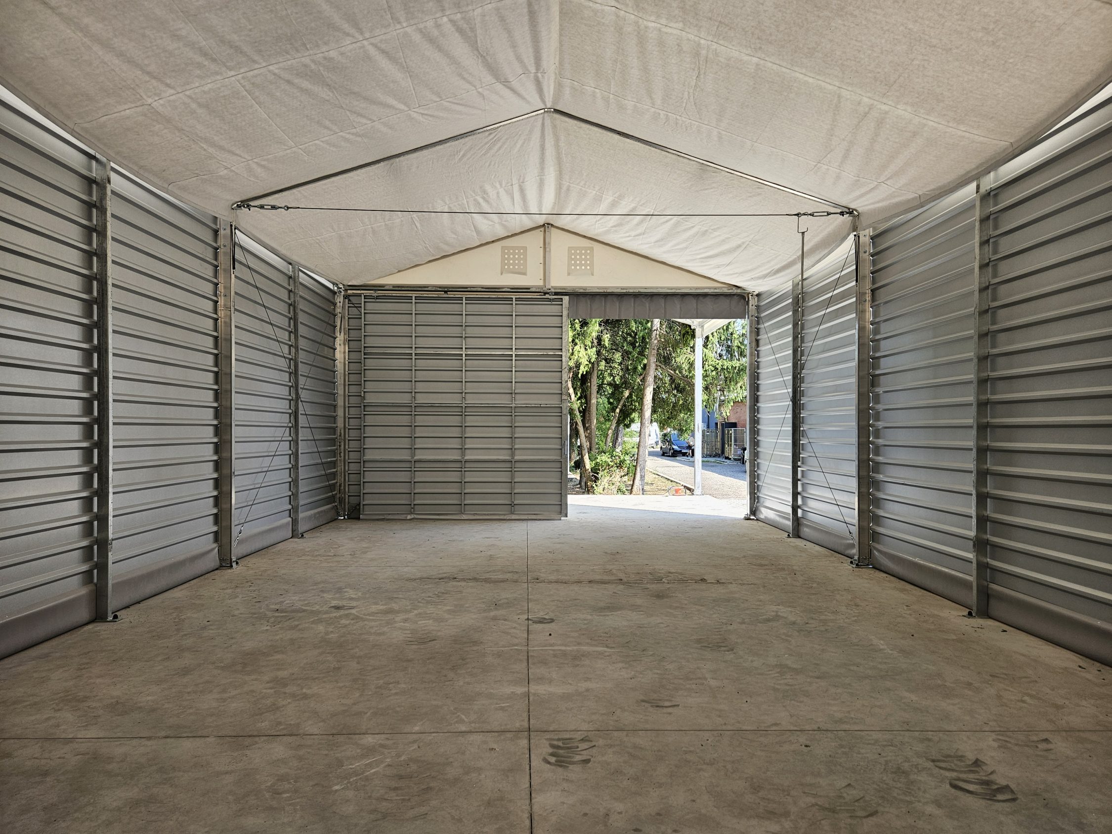 cort depozitare tutun