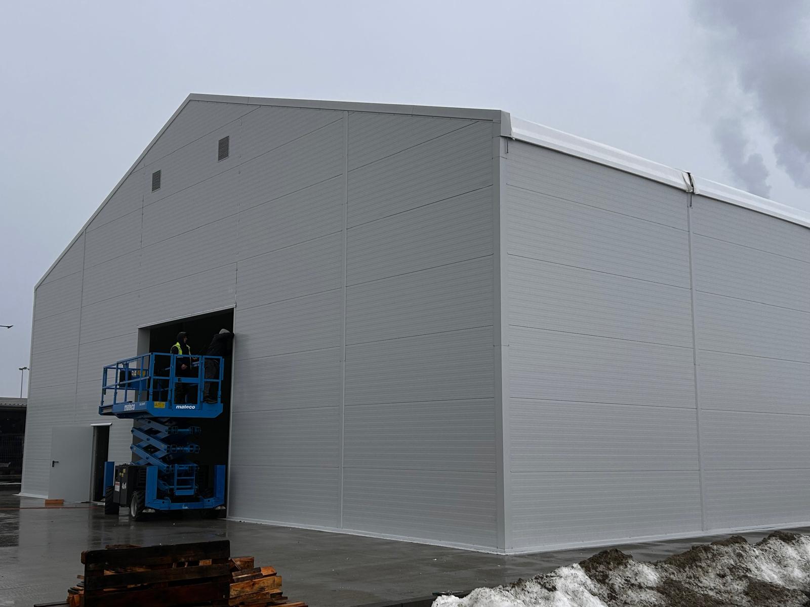 Hală industrială termoizolată tip cort montaj exterior